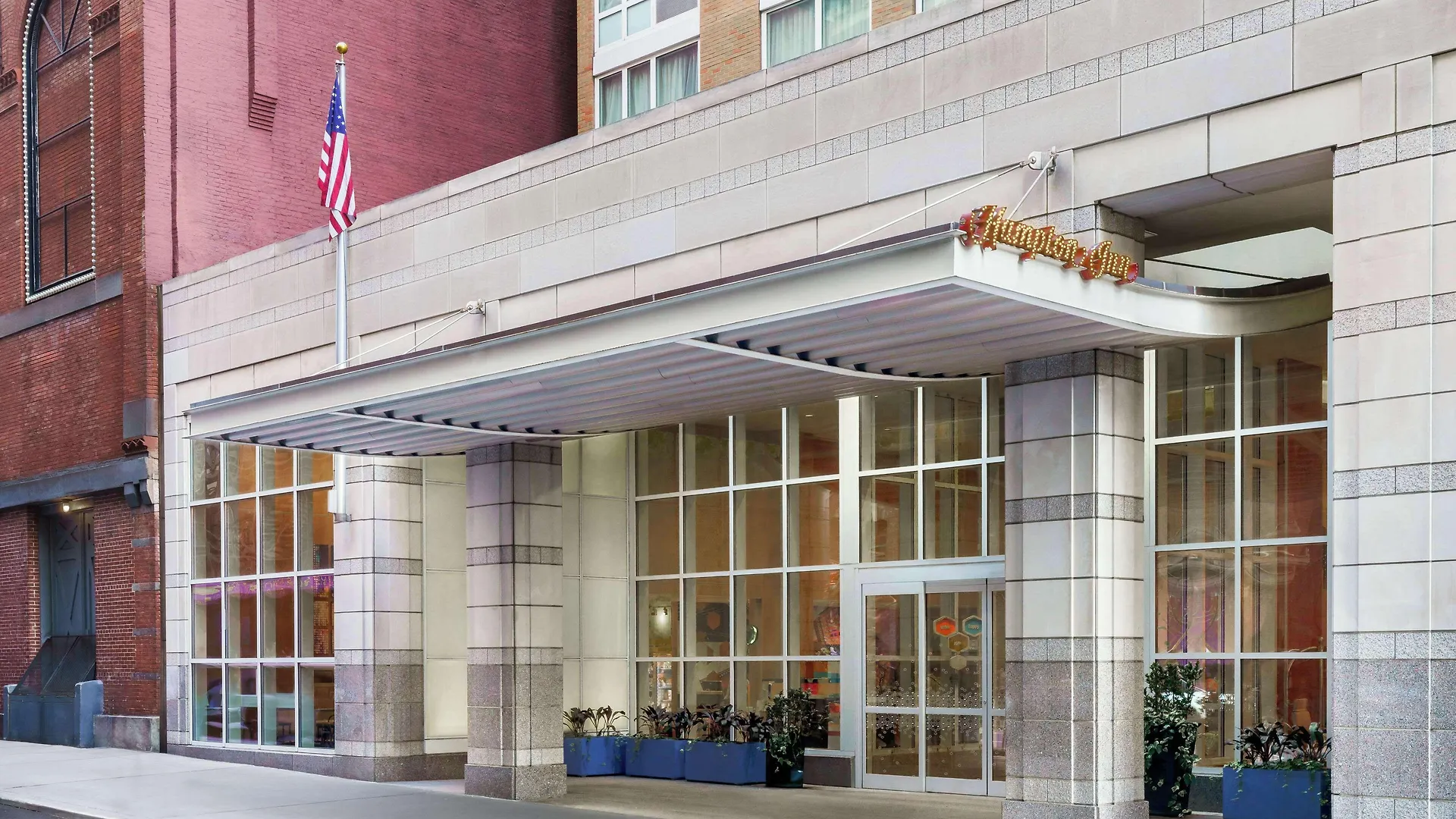 4 Family-Friendly Hotels in Broadway Theater District Worth Booking