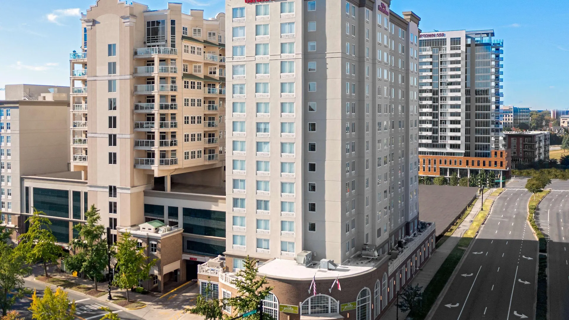 7 Romantic Hotels in Downtown Charlotte Worth Booking