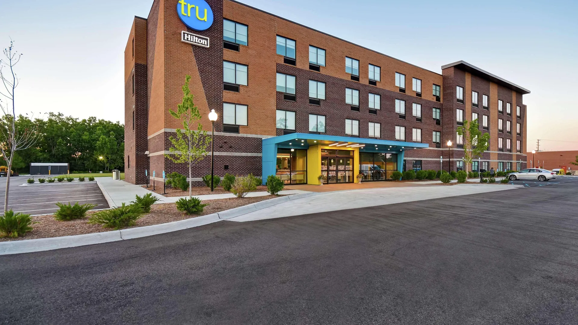 Where to Stay Near Troy Commons: 2 Hotels Reviewed