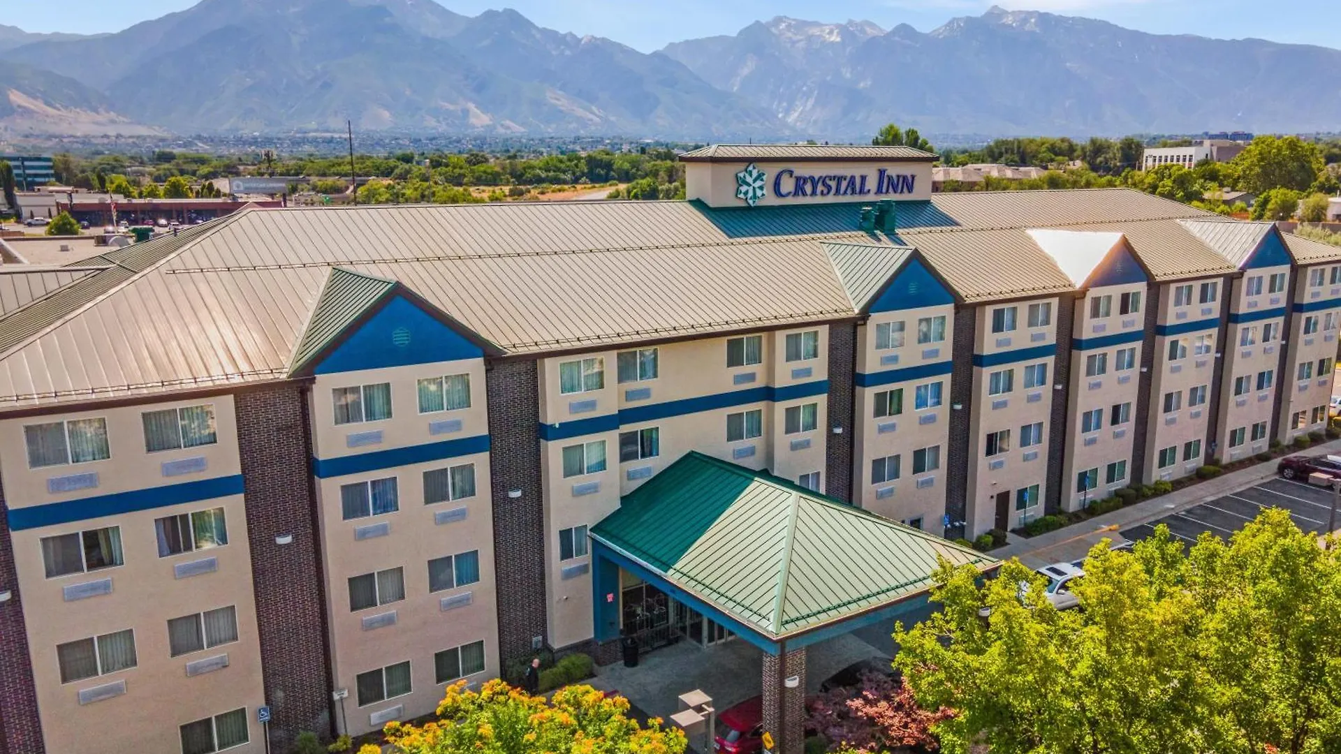 6 Business Hotels Near Mill Creek Lanes That Deliver