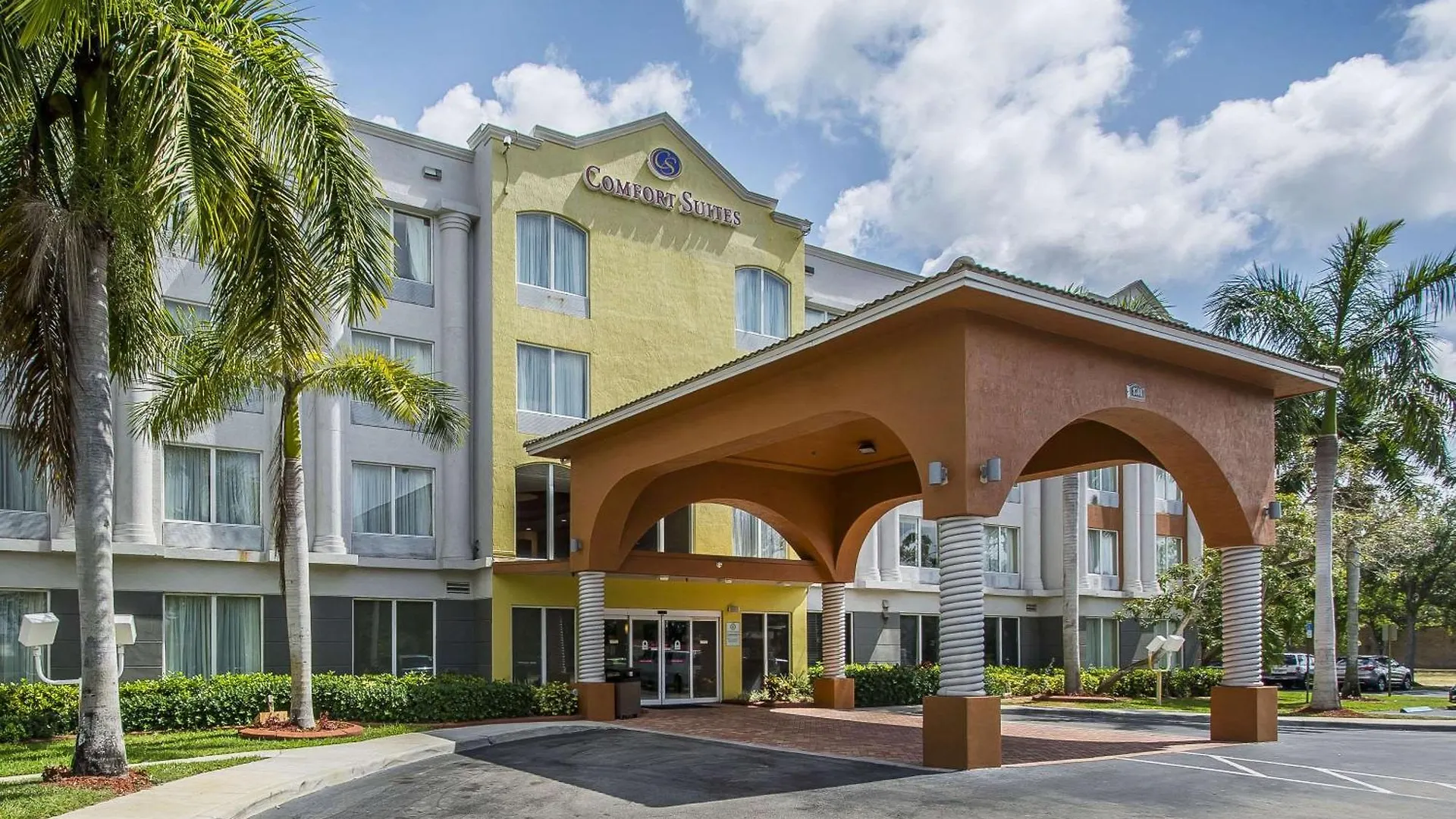 4 Solid 3-Star Hotels Close to Lauderhill Parks and Recreation
