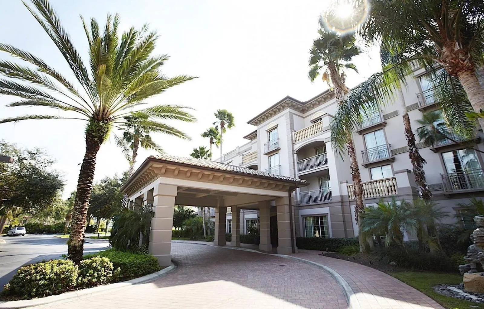 4 Top-Rated Hotels to Book in South Florida
