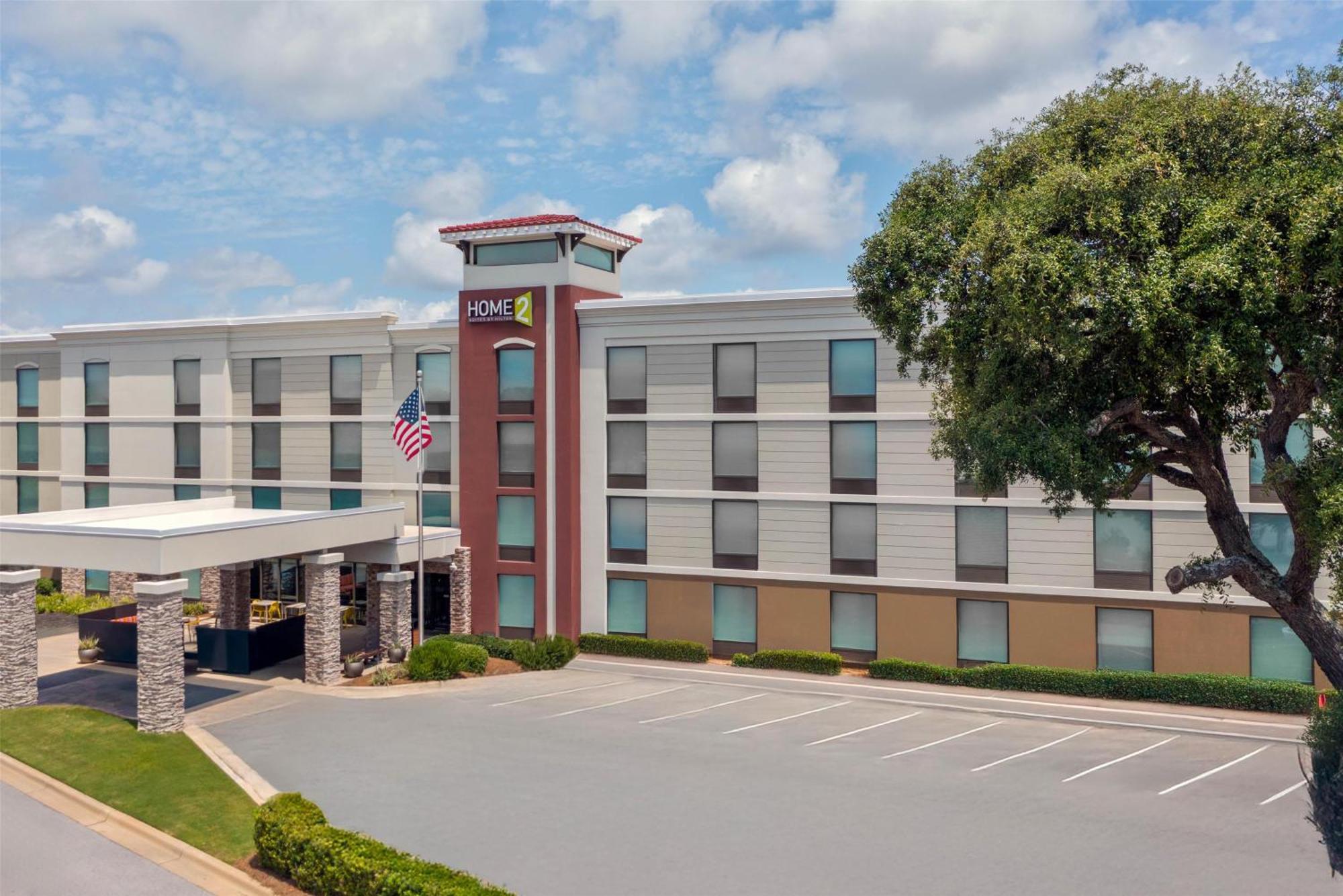 4 Family-Friendly Hotels Near Gulf Islands National Seashore