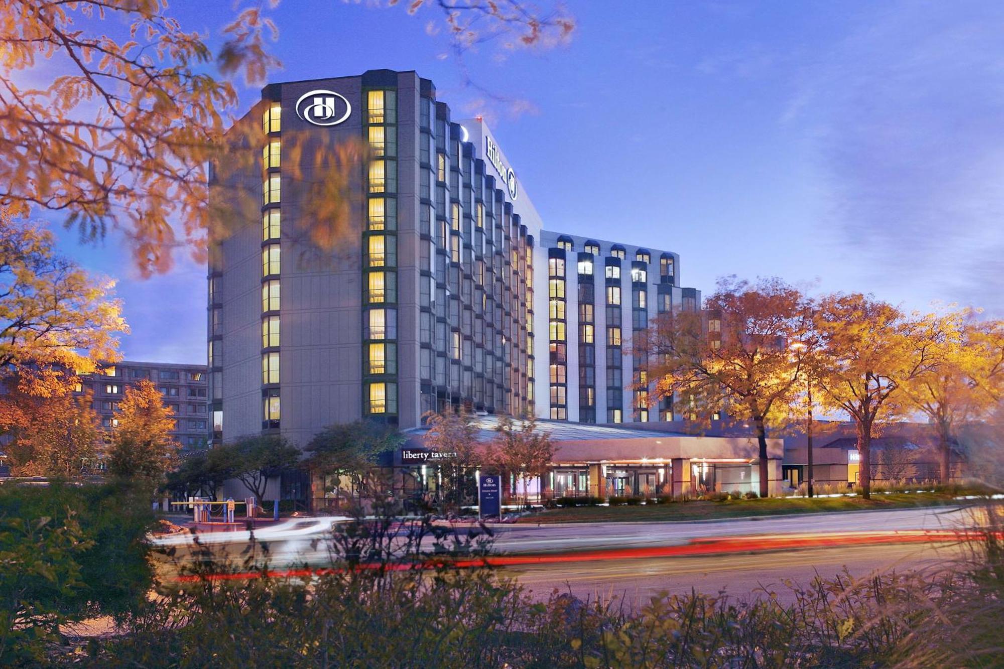 2 Top-Rated Business Hotels In Rosemont Near O'Hare