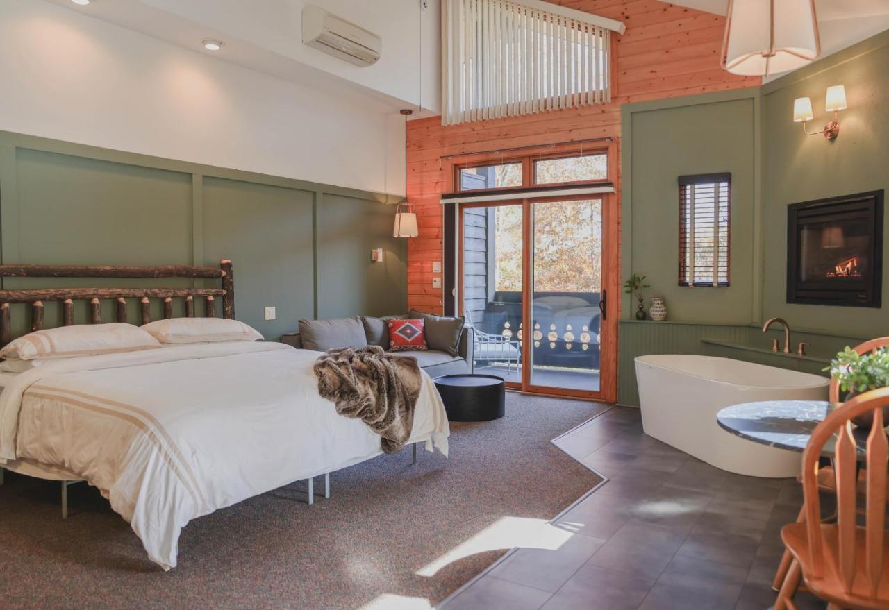 4 Hotels In The Blue Ridge Mountains That Stand Out